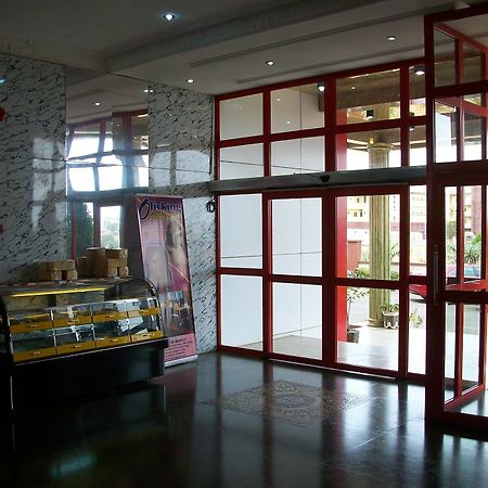Hotel De Bently Abuja Exterior foto
